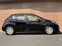 Peugeot 208 1.2 PureTech Blue Lease Active Trekhaak / Airco / Stoelverwarming / Cruise / Dealer Onderhouden!