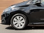 Peugeot 208 1.2 PureTech Blue Lease Active Trekhaak / Airco / Stoelverwarming / Cruise / Dealer Onderhouden!
