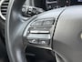 Hyundai Kona 1.0T Essence 2e Eigenaar,Trekhaak,Camera,Carplay,Navi,Clima,Cruise,6 Bak,N.A.P,120pk,Lm velgen,Rijstrooksensor,Pdc,Apk tot 03-2027