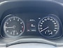 Hyundai Kona 1.0T Essence 2e Eigenaar,Trekhaak,Camera,Carplay,Navi,Clima,Cruise,6 Bak,N.A.P,120pk,Lm velgen,Rijstrooksensor,Pdc,Apk tot 03-2027