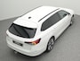 Skoda Superb Combi 1.5 TSI 204pk PHEV Business Edition | Trekhaak | Dynamic chassis | Adaptieve cruise | Massage | Stoelverwarming voor & achter |