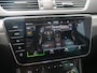 Skoda Superb Combi 1.4 TSI iV Syle 218 Pk Automaat Navi / DAB / Pano-dak / Apple Carplay / Leer