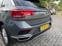 Volkswagen T-Roc 1.0 TSI Style Camera / PDC / Clima / Lane / Add. Cruise / Spraak bediening / Carplay / Trekhaak