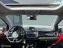 Volkswagen Up! 1.0 high up! BlueMotion - Pano - Airco - Parkeersensoren -