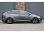 Tesla Model X Plaid AWD 6p. 100kWh | 1020pk | 71.500,- ex BTW | Luchtvering | Autopilot | Carbon | Trekhaak | Stoelventilatie | Leder | Sterrenhemel | Display Achter | Verwarmd Stuurwiel |
