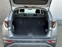 Hyundai Tucson 1.6 T-GDI HEV Comfort / Navigatie / Camera / Parkeersensoren v + a / Climate Control / 19 inch LMV / Telefoon / Dealer onderhouden auto.