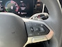 Volkswagen Tiguan 1.5 eHybrid 2x R-Line / FABRIEKSGARANTIE TM 9-2029/ 272 PK/ PANO/ TREKHAAK/ 360 CAMERA/ HARMAN-KARDON/ BLACK STYLE/ ERGO ACTIVE/ HEAD-UP DISPLAY/ MATRIX/ DODE HOEK/ STOELVERWARM. V&A/ KEYLESS/ APP CONNECT/ 20"