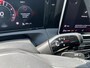 Volkswagen Tiguan 1.5 eHybrid 2x R-Line / FABRIEKSGARANTIE TM 9-2029/ 272 PK/ PANO/ TREKHAAK/ 360 CAMERA/ HARMAN-KARDON/ BLACK STYLE/ ERGO ACTIVE/ HEAD-UP DISPLAY/ MATRIX/ DODE HOEK/ STOELVERWARM. V&A/ KEYLESS/ APP CONNECT/ 20"