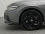 Volkswagen Passat Variant R-Line 1.5 eHybrid 272 PK | LED Matrix IQ | Trekhaak | Elek. Achterklep | 360 Camera | Panoramadak | Head-up Display | Massage |