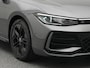 Volkswagen Passat Variant R-Line 1.5 eHybrid 272 PK | LED Matrix IQ | Trekhaak | Elek. Achterklep | 360 Camera | Panoramadak | Head-up Display | Massage |