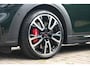 MINI John Cooper Works 3-Deurs 2.0 Essential 231 PK | BTW | Harman kardon | Leder | Panoramadak | Stuur & Stoelverwarming | Head-Up | Parkeersensoren | Full Options.