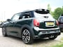 MINI John Cooper Works 3-Deurs 2.0 Essential 231 PK | BTW | Harman kardon | Leder | Panoramadak | Stuur & Stoelverwarming | Head-Up | Parkeersensoren | Full Options.
