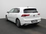 Volkswagen Golf 1.0 eTSI Life | Automaat | Panorama dak | Virtual cockpit | Parkeer sensoren | Stoel/stuur verwarming | Navigatie | Apple Carplay / Android Auto | Sfeerverlichting | Lichtmetalen Velgen |