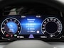 Volkswagen Golf 1.0 eTSI Life | Automaat | Panorama dak | Virtual cockpit | Parkeer sensoren | Stoel/stuur verwarming | Navigatie | Apple Carplay / Android Auto | Sfeerverlichting | Lichtmetalen Velgen |