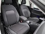 Volkswagen Golf 1.0 eTSI Life | Automaat | Panorama dak | Virtual cockpit | Parkeer sensoren | Stoel/stuur verwarming | Navigatie | Apple Carplay / Android Auto | Sfeerverlichting | Lichtmetalen Velgen |