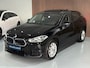 BMW X2 SDrive18i Business X Line Automaat / Panorama dak / Climate control / Parkeer sensoren