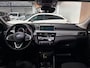 BMW X2 SDrive18i Business X Line Automaat / Panorama dak / Climate control / Parkeer sensoren