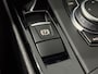 BMW X2 SDrive18i Business X Line Automaat / Panorama dak / Climate control / Parkeer sensoren