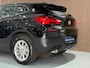 BMW X2 SDrive18i Business X Line Automaat / Panorama dak / Climate control / Parkeer sensoren