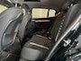 BMW X2 SDrive18i Business X Line Automaat / Panorama dak / Climate control / Parkeer sensoren