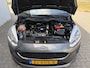 Ford Fiesta 1.1i Trend 5-Deurs 85 PK. Zuinige en goed onderhouden auto van de tweede eigenaar !!! Prachtige staat en rijdt ook helemaal nieuw !! Kansje !