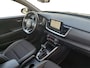Kia Stonic 1.0 T-GDi MHEV GT-PlusLine | Stoel en stuurverwarming | Schuifdak | Dodehoek detectie | Climate control | Cruise control | Camera | Navigatie | Parkeersensoren voor en achter |