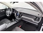 Volvo XC60 2.0 T6 350 PK PHEV AWD Business Pano-Dak Elek. Trekhaak Carplay