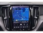 Volvo XC60 2.0 T6 350 PK PHEV AWD Business Pano-Dak Elek. Trekhaak Carplay
