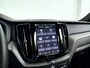 Volvo XC60 T8 Plug-in hybrid AWD Ultra Black Edition | Panoramadak | 360° camera | Luchtvering | Head-up display | Harman Kardon | Stoel- en Stuurverwarming | Trekhaak