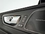 Volvo XC60 T8 Plug-in hybrid AWD Ultra Black Edition | Panoramadak | 360° camera | Luchtvering | Head-up display | Harman Kardon | Stoel- en Stuurverwarming | Trekhaak