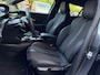 Peugeot 2008 GT 1.2 Turbo 130pk EAT8 | TREKHAAK | NAVI | DODEHOEKBEW. | APPLE CARPLAY / ANDROID AUTO | CAMERA | FULL-LED | LEDER/STOF | CLIMA | CRUISE | 1e EIGENAAR | TWO-TONE | KEYLESS START