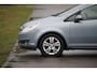 Opel Corsa 1.4-16V Enjoy APK tot maart 2027 / Van pas 2e eigenaar / Sportvelgen / Cruise control / Elektrische ramen / enz.