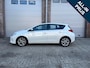 Toyota Auris 1.8 Hybrid Lease Dealer oh/Navi/Camera/Garantie