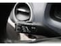 Volkswagen Up! 1.0 BMT move up! 2017 NAP | Airco | Camera | Cruise control | Bluetooth | PDC | Centrale vergrendeling | Goed onderhouden | Elektrische ramen + spiegels |