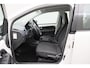 Volkswagen Up! 1.0 BMT move up! 2017 NAP | Airco | Camera | Cruise control | Bluetooth | PDC | Centrale vergrendeling | Goed onderhouden | Elektrische ramen + spiegels |