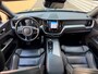 Volvo XC60 2.0 Recharge T6 AWD R-Design|Pano|Camera|CarPlay|Zwart-Zwart