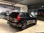 Volvo XC60 2.0 Recharge T6 AWD R-Design|Pano|Camera|CarPlay|Zwart-Zwart
