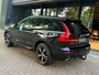 Volvo XC60 2.0 Recharge T6 AWD R-Design|Pano|Camera|CarPlay|Zwart-Zwart