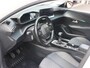 Peugeot 208 1.2 PureTech Allure | Camera | Navigatie | Panoramadak | Keyless entry + start