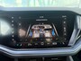 Volkswagen Touareg 3.0 TSi eHybrid 4MOTION R 462pk NW model Luchtvering / Trekhaak / Massage Stoelen