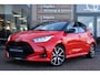 Toyota Yaris 1.5 Hybrid Launch Edition, Parkeersensoren , Navigatie , Stoelverwarming , Head-Up-Display