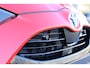 Toyota Yaris 1.5 Hybrid Launch Edition, Parkeersensoren , Navigatie , Stoelverwarming , Head-Up-Display