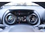 Toyota Yaris 1.5 Hybrid Launch Edition, Parkeersensoren , Navigatie , Stoelverwarming , Head-Up-Display