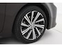 Toyota Corolla Touring Sports 1.8 Hybrid Business Plus | Navigatie | Parkeersensoren voor/achter | Apple Carplay / Android Auto | Stoelverwarming | Adaptive Cruise | Keyless | Clima | Camera | 17 inch