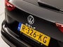 Volkswagen Golf Variant 1.0 TSI Life Sport (APPLE CARPLAY, GROOT NAVI, STUUR/STOELVERWARMING, MEMORY SEAT, GETINT GLAS, SPORTSTOELEN, ALCANTARA, PARKEERSENSOREN, NIEUWSTAAT)