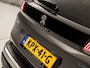 Peugeot 3008 1.6 HYbrid 225 Allure Sport 225Pk Automaat (APPLE CARPLAY, GROOT NAVI, 360 CAMERA, LEDER, KEYLESS, SPORTSTOELEN, GETINT GLAS, LANE ASSIST, NIEUWSTAAT)
