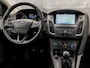 Ford Focus Wagon 1.0 Luxury Sport (APPLE CARPLAY, GROOT NAVI, CLIMATE, STUUR/STOELVERWARMING, SPORTSTOELEN, PARKEERSENSOREN, CRUISE, NIEUWSTAAT)