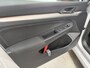 Volkswagen Golf 1.0 TSI Life | NED AUTO | GETINTE RAMEN | ZWART LM | PDC |