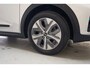 Kia Overige Niro 64 kWh DynamicLine 3-Fase [ Pano Nav Half-leder Clima Stoelverwarming Apple/Android ]