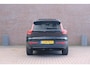 Volvo EX40 Extended Range 82 kWh Ultra Black Edition | Navi | App Connect | Climate | Adaptive Cruise | 360° Camera | Panoramadak | Stoelverwarming